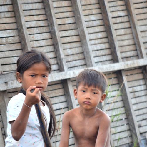 2016-12-31-battambang-siem-reap-2910-children